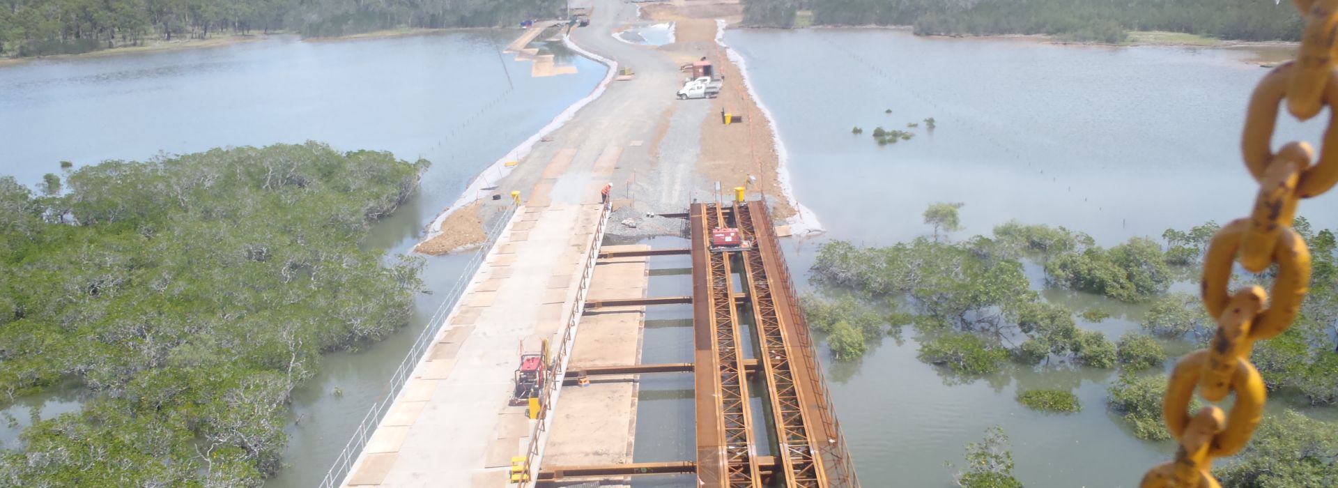 Narrows Crossing (QCLNG)
