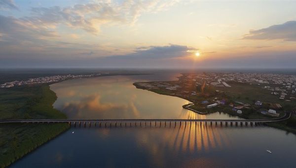 Fanga'uta Lagoon Bridge
