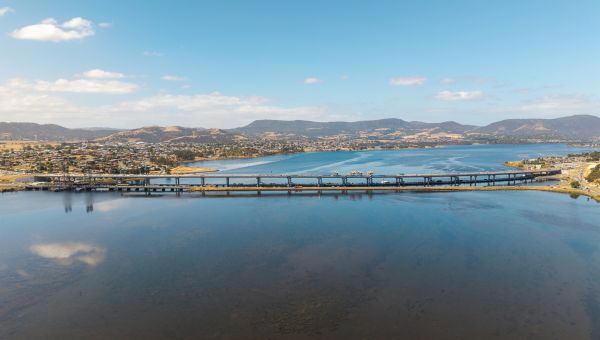 New Bridgewater Bridge awarded Australian Construction Achievement Award